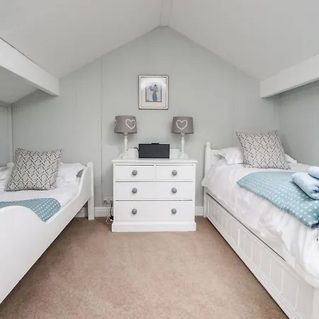 Dales بيت للعطل